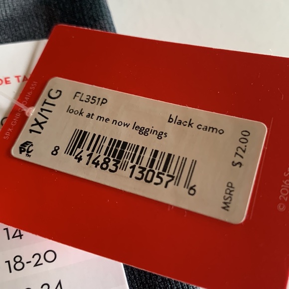 SPANX Look At Me Now black camo leggings - Picture 6 of 6